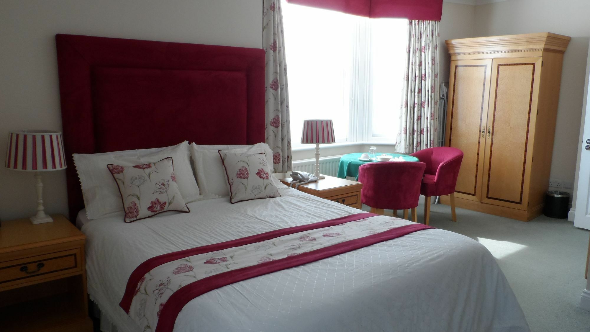 فندق Charles House - Windsor Castle المظهر الخارجي الصورة
